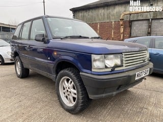 Location: Hull - 1995 LAND ROVER RANGEROVER 4.0 SE AUTO Estate REG: M607SUY, Keys: No, MOT Expiry date: 04/05/2024, 3947 Petrol, 4 Speed Auto Petrol, Former Keepers: 10