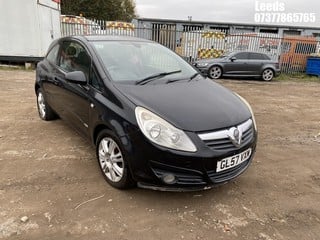 Location: Leeds - 2008 VAUXHALL CORSA DESIGN AUTO 3 Door Hatchback REG: GL57VXM, Keys: No, MOT Expiry date: 22-07-2025, 1364 Petrol, 5 Speed Auto Petrol, Former Keepers: 5