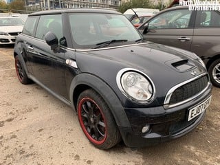 Location: North Woolwich - 2007 MINI COOPER S 3 Door Hatchback REG: EJ07GFK, Keys: No, MOT Expiry date: 08/07/2025, 1598 Petrol, 6 Speed Manual Petrol, Former Keepers: 5