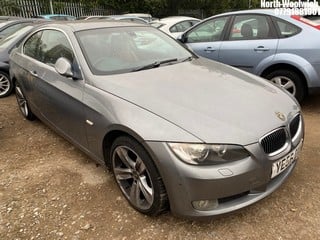 Location: North Woolwich - 2006 BMW 325I SE AUTO Coupe REG: YE56OXH, Keys: No, MOT Expiry date: 18/07/2025, 2497 Petrol, 6 Speed Auto Petrol, Former Keepers: 7