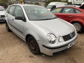 Location: North Woolwich - 2002 VOLKSWAGEN POLO S 5 Door Hatchback REG: LM52FRU, Keys: No, MOT Expiry date: 19/02/2025, 1200 Petrol, 5 Speed Manual Petrol, Former Keepers: 5