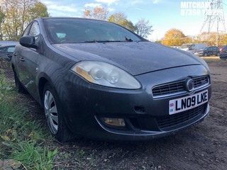 Location: Mitcham - 2009 FIAT BRAVO ACTIVE TJET 150 5 Door Hatchback REG: LN09LKE, Keys: No, MOT Expiry date: 05/12/2024, 1368 Petrol, 6 Speed Manual Petrol, Former Keepers: 14