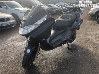 Location: Mitcham - 2006 PIAGGIO X8 Scooter REG: YJ06MKE, Keys: No, MOT Expiry date: 13/10/2023, 124 Petrol, Automatic, Former Keepers: 15