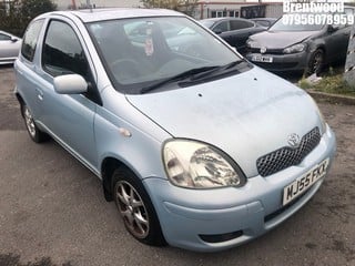 Location: Brentwood - 2005 TOYOTA YARIS T SPIRIT D-4D 3 Door Hatchback REG: MJ55FKX, Keys: No, MOT Expiry date: 22/05/2024, 1363 Diesel, 5 Speed Manual Diesel, Former Keepers: 6