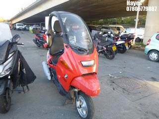 Location:  Hayes - 2001 BMW C1 Motorcycle REG: Y228RJB, Keys: No, MOT Expiry date: 05/10/2009, 120 Petrol, AUTOMATIC, Former Keepers: 7