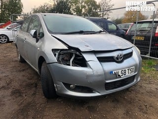 Location: Mitcham - 2008 TOYOTA AURIS TR VVT-I 5 Door Hatchback REG: NL58TSX, Keys: No, MOT Expiry date: 16/10/2024, 1598 Petrol, 5 Speed Manual Petrol, Former Keepers: 5