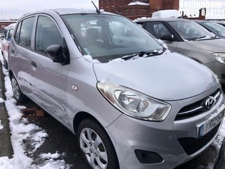 Location: Nottingham - 2012 HYUNDAI I10 CLASSIC 5 Door Hatchback REG: YR12EKM, Keys: No, MOT Expiry date: 31/03/2025, 1248 Petrol, 5 Speed Manual Petrol, Former Keepers: 2