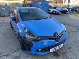 Location: Hull - 2013 RENAULT CLIO D-QUE S M-NAV NRG TC 5 Door Hatchback REG: BD13EXS, Keys: No, MOT Expiry date: 10/01/2024, 899 Petrol, 5 Speed Manual Petrol, Former Keepers: 6