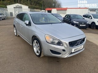 Location: Leeds - 2011 VOLVO V60 SE LUX D5 AUTO Estate REG: AK11UJY, Keys: No, MOT Expiry date: 11-01-2025, 2400 Diesel, 6 Speed Auto Diesel, Former Keepers: 5