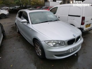 Location:  Hayes - 2005 BMW 120I SE AUTO 5 Door Hatchback REG: LS55SZZ, Keys: No, MOT Expiry date: 10/11/2024, 1995 Petrol, 6 Speed Auto Petrol, Former Keepers: 5