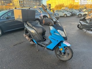 Location: North Woolwich - 2020 SINNIS MATRIX 3i Motorcycle REG: EX20EZO, Keys: No, MOT Expiry date: 12/07/2024, 125 Petrol, AUTOMATIC, Former Keepers: 6