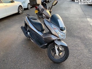 Location: North Woolwich - 2011 HONDA WW 125 EX2-A Motorcycle REG: AM05MOD, Keys: No, MOT Expiry date: 15/11/2023, 125 Petrol, AUTOMATIC, Former Keepers: 3