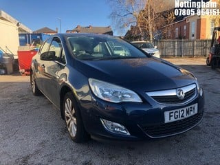 Location: Nottingham - 2012 VAUXHALL ASTRA ELITE 5 Door Hatchback REG: FG12MPY, Keys: No, MOT Expiry date: 18/06/2025, 1598 Petrol, 5 Speed Manual Petrol, Former Keepers: 4