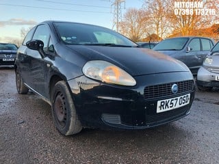 Location: MITCHAM - 2007 FIAT PUNTO ACTIVE 3 Door Hatchback REG: RK57OSD, 1242 Petrol , 5 Speed Manual Petrol, Former Keepers: 2, Keys: Yes, MOT: Expiry date05/09/2024