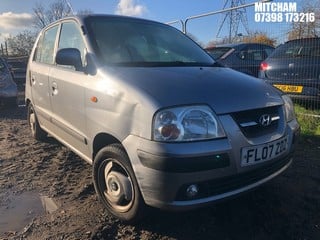 Location: Mitcham - 2007 HYUNDAI AMICA CDX 5 Door Hatchback REG: FL07ZDZ, Keys: No, MOT Expiry date: 13/09/2024, 1086 Petrol, 5 Speed Manual Petrol, Former Keepers: 5