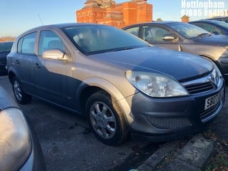 Location: Nottingham - 2007 VAUXHALL ASTRA LIFE 5 Door Hatchback REG: SB07UHJ, Keys: No, MOT Expiry date: 25/04/2025, 1364 Petrol, 5 Speed Manual Petrol, Former Keepers: 8