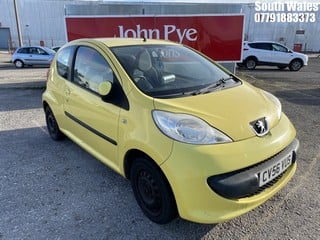 Location: South Wales - 2006 PEUGEOT 107 URBAN 3 Door Hatchback REG: CV56VUS, Keys: No, MOT Expiry date: 06/01/2025, 998 Petrol, 5 Speed Manual Petrol, Former Keepers: 12