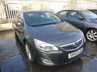 Location:  Hayes - 2010 VAUXHALL ASTRA SE AUTO 5 Door Hatchback REG: SK60LAE, Keys: No, MOT Expiry date: 07/12/2024, 1598 Petrol, 6 Speed Auto Petrol, Former Keepers: 6