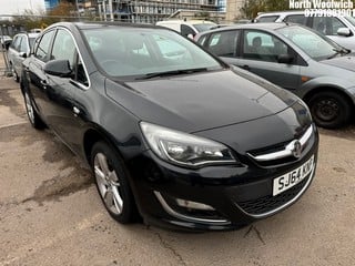 Location: North Woolwich - 2014 VAUXHALL ASTRA SRI 5 Door Hatchback REG: SJ64KNP, Keys: No, MOT Expiry date: 23/10/2024, 1398 Petrol, 5 Speed Manual Petrol, Former Keepers: 4