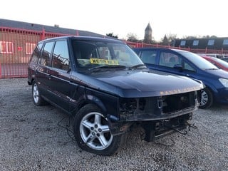 NOTE: ATF Registered Buyers ONLY - Location: Edinburgh - 2000 LAND ROVER RANGE ROVER DHSE AUTO Estate REG: W698NLD, Keys: No, 2498 Diesel, 4 Speed Auto Diesel, Former Keepers: 9