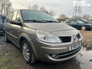 Location: Mitcham - 2009 RENAULT G-SCENIC DYN-7 VVT MPV REG: EY09SZR, Keys: No, MOT Expiry date: 27/08/2024, 1598 Petrol, 6 Speed Manual Petrol, Former Keepers: 6