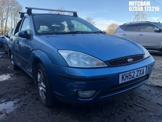 Location: Mitcham - 2003 FORD FOCUS ZETEC 5 Door Hatchback REG: KH52ZXA, Keys: No, MOT Expiry date: 18/06/2025, 1596 Petrol, 5 Speed Manual Petrol, Former Keepers: 4