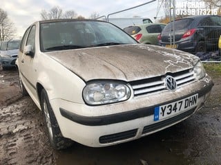 Location: Mitcham - 2001 VOLKSWAGEN GOLF 5 Door Hatchback REG: Y347DHN, Keys: No, MOT Expiry date: 08/03/2024, 1896 Diesel, Manual, Former Keepers: 2