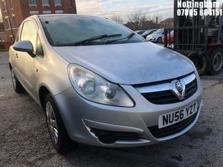 Location: Nottingham - 2006 VAUXHALL CORSA CLUB 3 Door Hatchback REG: NU56YZT, Keys: No, MOT Expiry date: 02/02/2025, 1229 Petrol, 5 Speed Manual Petrol, Former Keepers: 7