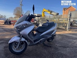 Location: Mitcham - 2006 SUZUKI  Motorcycle REG: LP58GUF, Keys: No, MOT Expiry date: 07/09/2021, 200 Petrol, AUTOMATIC, Former Keepers: 2