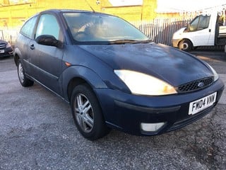 Location: Nottingham - 2004 FORD FOCUS ZETEC AUTO 3 Door Hatchback REG: FM04VNW, Keys: No, MOT Expiry date: 30/05/2025, 1596 Petrol, 4 Speed Auto Petrol, Former Keepers: 7