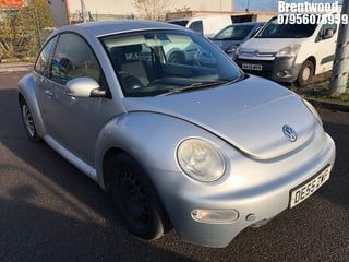 Location: Brentwood - 2005 VOLKSWAGEN BEETLE 3 Door Hatchback REG: DE55ZWP, Keys: No, MOT Expiry date: 21/12/2024, 1595 Petrol, 5 Speed Manual Petrol, Former Keepers: 6