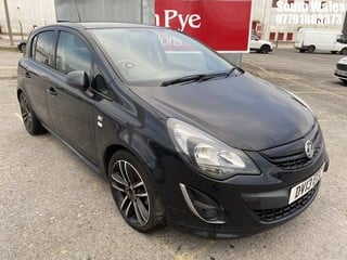 Location: South Wales - 2013 VAUXHALL CORSA BLACK EDITION 5 Door Hatchback REG: DV13ECC, Keys: No, MOT Expiry date: 19/04/2024, 1362 Petrol, 5 Speed Manual Petrol, Former Keepers: 2