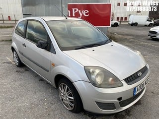 Location: South Wales - 2006 FORD FIESTA STYLE CLIMATE 3 Door Hatchback REG: AO06WZG, Keys: No, MOT Expiry date: 07/08/2025, 1242 Petrol, 5 Speed Manual Petrol, Former Keepers: 9