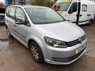 Location: North Woolwich - 2011 VOLKSWAGEN TOURAN S TSI MPV REG: SL11ZKN, Keys: No, MOT Expiry date: 17/10/2024, 1197 Petrol, 6 Speed Manual Petrol, Former Keepers: 5