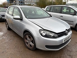 Location: North Woolwich - 2009 VOLKSWAGEN GOLF S 5 Door Hatchback REG: AD59WYF, Keys: No, MOT Expiry date: 18/08/2025, 1390 Petrol, 5 Speed Manual Petrol, Former Keepers: 6