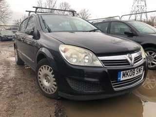 Location: Mitcham - 2008 VAUXHALL ASTRA LIFE A/C 5 Door Hatchback REG: MK08SWF, Keys: No, MOT Expiry date: 10/09/2024, 1598 Petrol, 5 Speed Manual Petrol, Former Keepers: 6