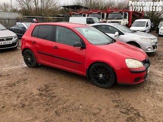 Location: Peterborough - 2005 VOLKSWAGEN GOLF TDI S 5 Door Hatchback REG: FL05URE, Keys: No, MOT Expiry date: 24/11/2024, 1896 Diesel, 5 Speed Manual Diesel, Former Keepers: 9