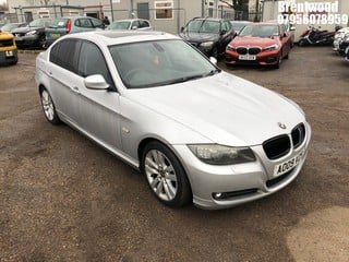 Location: BRENTWOOD - 2009 BMW 325I SE 	 4 DOOR SALOON REG: AO09VZS, 2996cc PETROL, 6 SPEED MANUAL PETROL, Former Keepers: 1, Keys: Yes, MOT: Expiry date04/12/2024