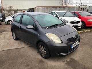 Location: BRENTWOOD - 2008 TOYOTA YARIS TR 	 3 DOOR HATCHBACK REG: OY08KFF, 1296cc PETROL, 5 SPEED MANUAL PETROL, Former Keepers: 3, Keys: No, MOT: Expiry date30/09/2025