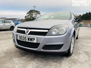 Location: Plymouth - 2005 VAUXHALL ASTRA BREEZE 5 Door Hatchback REG: DE05WWP, Keys: No, MOT Expiry date: 20/03/2025, 1364 Petrol, 5 Speed Manual Petrol, Former Keepers: 9