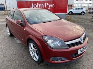 Location: South Wales - 2006 VAUXHALL ASTRA SXI 3 Door Hatchback REG: YA06PVW, Keys: No, MOT Expiry date: 03/10/2024, 1598 Petrol, 5 Speed Manual Petrol, Former Keepers: 4