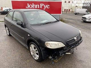 Location: South Wales - 2001 VAUXHALL ASTRA SXI 16V 3 Door Hatchback REG: CV51XLD, Keys: No, MOT Expiry date: 12/09/2022, 1796 Petrol, 5 Speed Manual Petrol, Former Keepers: 3