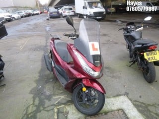 Location: HAYES / HEATHROW - 2021 HONDA WW 125 A-M MOTORCYCLE REG: KU71WPA, 125cc PETROL, AUTOMATIC, Former Keepers: 2, Keys: No, MOT: Expiry date05/09/2024