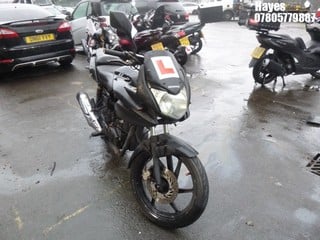 Location: HAYES / HEATHROW - 2010 HONDA CBF 125 M-A Motorcycle REG: WR10WXL, 125 Petrol, MANUAL, Former Keepers: 13, Keys: Yes, MOT: Expiry date28/06/2024