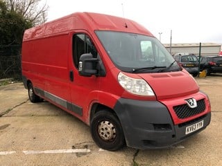 Location: BRENTWOOD - 2014 PEUGEOT BOXER 333 L3H2 HDI PANEL VAN REG: KV63YYW, 2198cc DIESEL, 6 SPEED MANUAL DIESEL, Former Keepers: 1, Keys: No, MOT: Expiry date10/10/2025