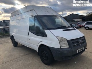 Location: BRENTWOOD - 2012 FORD TRANSIT 125 T350 RWD PANEL VAN REG: AJ12HGF, 2198cc DIESEL, 6 SPEED MANUAL DIESEL, Former Keepers: 5, Keys: No, MOT: Expiry date19/05/2024