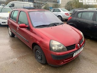 Location: North Woolwich - 2001 RENAULT CLIO EXPRESSION 16V 5 Door Hatchback REG: EF51WTT, Keys: No, MOT Expiry date: 13/12/2023, 1149 Petrol, 5 Speed Manual Petrol, Former Keepers: 5