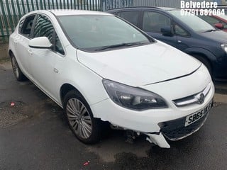 Location: BELVEDERE - 2015 VAUXHALL ASTRA EXCITE 5 Door Hatchback REG: SB65ULG, 1598 Petrol, 5 Speed Manual Petrol, Former Keepers: 6, Keys: No, MOT: Expiry date25/07/2025