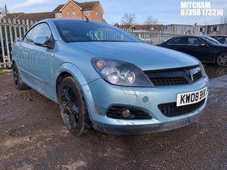 Location: MITCHAM - 2008 VAUXHALL ASTRA TWIN TOP SPORT Convertible REG: KW08BHX, 1598 Petrol, 5 Speed Manual Petrol, Former Keepers: 8, Keys: No, MOT: Expiry date24/08/2024