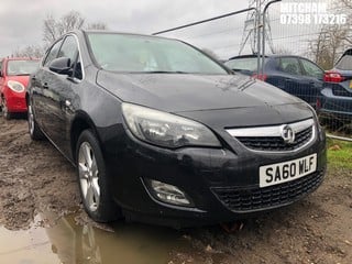 Location: Mitcham - 2010 VAUXHALL  ASTRA SRI AUTO 5 Door Hatchback REG: SA60WLF, Keys: No, MOT Expiry date: 20/05/2025, 1598 Petrol, 6 Speed Auto Petrol, Former Keepers: 5